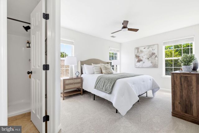 7011 VILLAGE STREAM PL, Gainesville, VA 20155