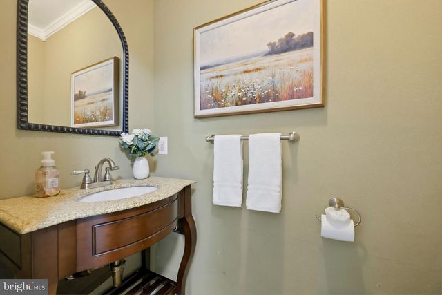 7011 VILLAGE STREAM PL, Gainesville, VA 20155