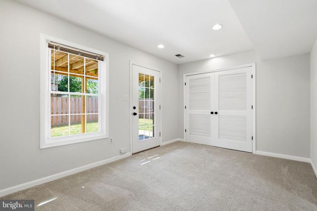 7011 VILLAGE STREAM PL, Gainesville, VA 20155