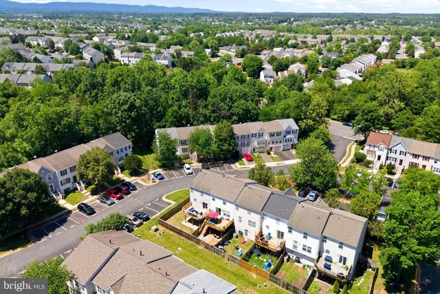 7011 VILLAGE STREAM PL, Gainesville, VA 20155