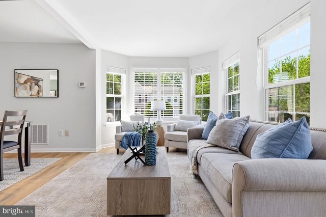 7011 VILLAGE STREAM PL, Gainesville, VA 20155