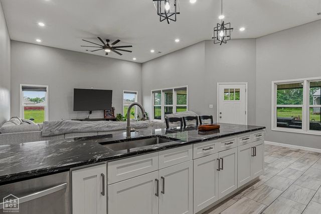 403 Elizabeth Lane, Jonesboro, AR 72401