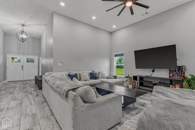 403 Elizabeth Lane, Jonesboro, AR 72401