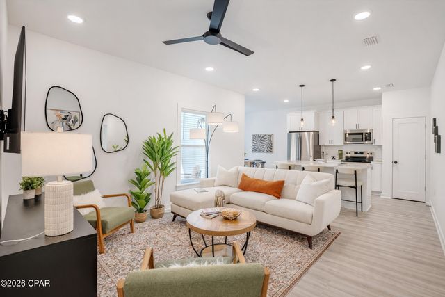 2021 Baldwin Street, Chipley, FL 32428