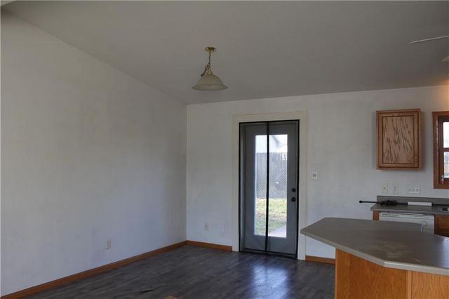 216 S Dalton Drive, Lone Jack, MO 64070