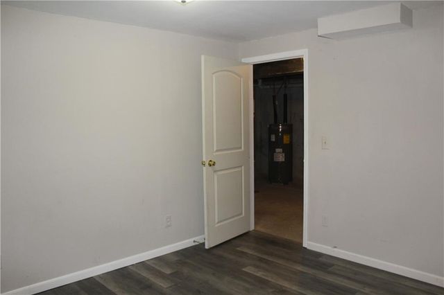 216 S Dalton Drive, Lone Jack, MO 64070