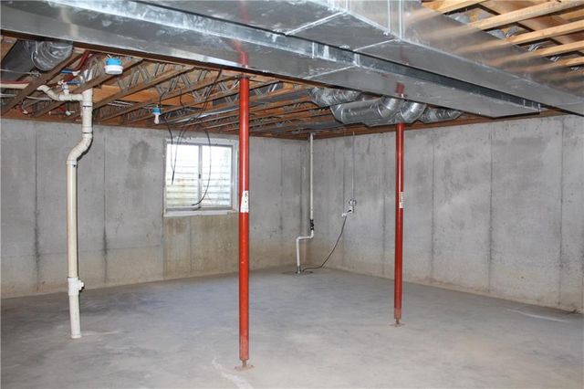 216 S Dalton Drive, Lone Jack, MO 64070