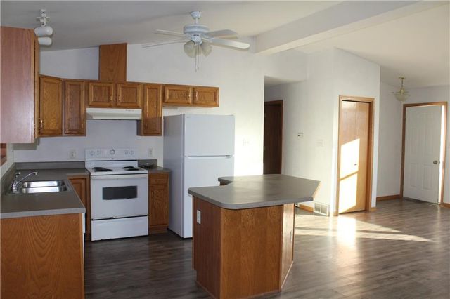 216 S Dalton Drive, Lone Jack, MO 64070