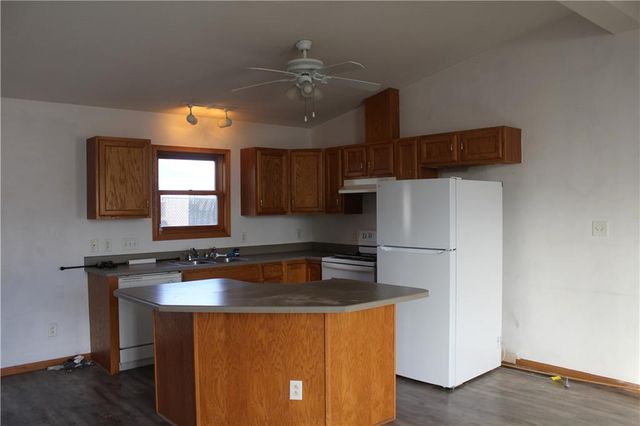 216 S Dalton Drive, Lone Jack, MO 64070