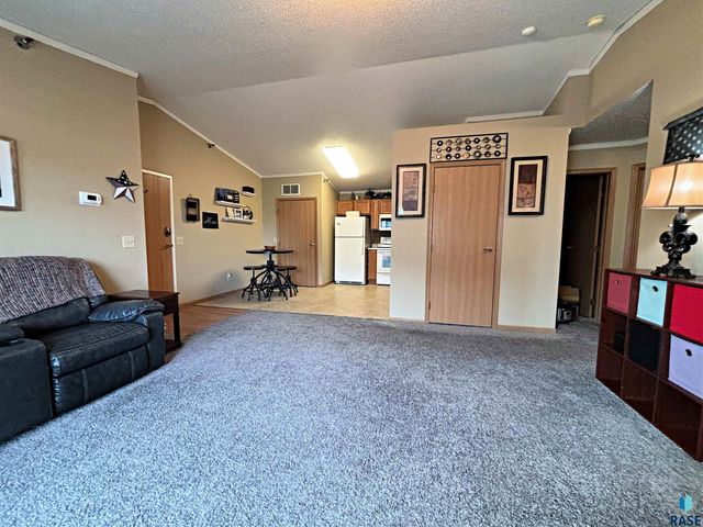 7430 S Louise Ave Avenue 301, Sioux Falls, SD 57108