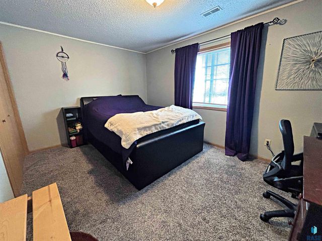 7430 S Louise Ave Avenue 301, Sioux Falls, SD 57108