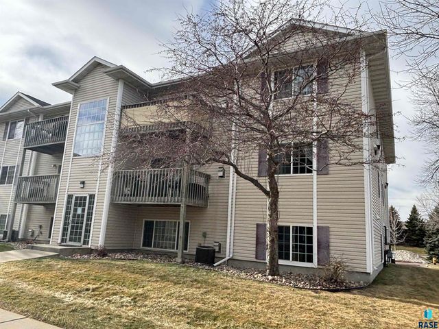 7430 S Louise Ave Avenue 301, Sioux Falls, SD 57108