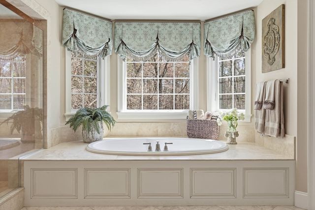 9 Ross Ln, Middleton, MA 01949