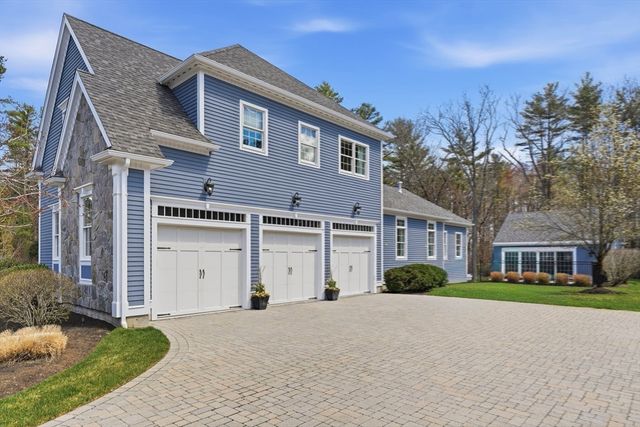 9 Ross Ln, Middleton, MA 01949