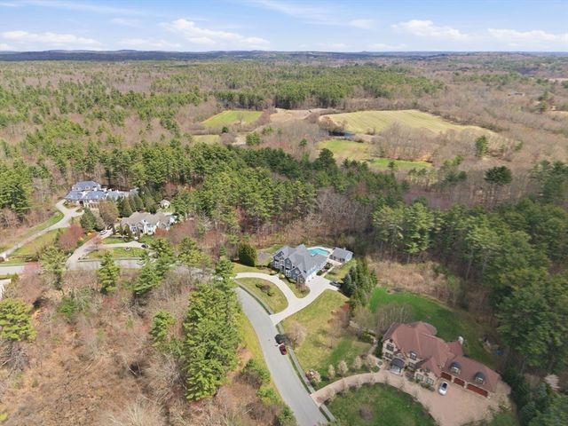 9 Ross Ln, Middleton, MA 01949