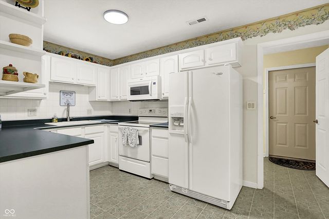 378 Camellia Lane, Bargersville, IN 46106