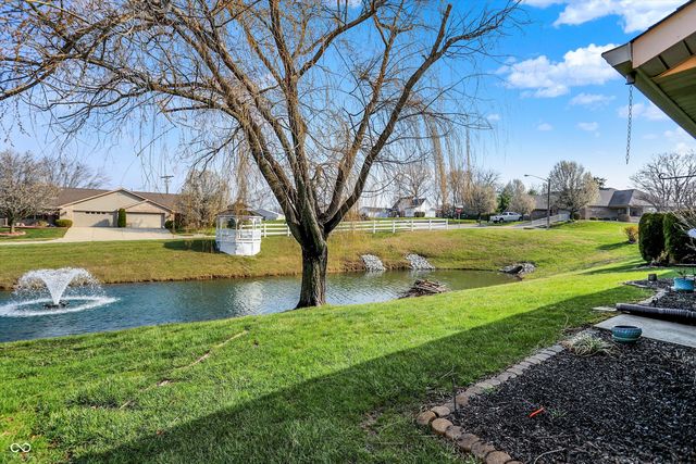 378 Camellia Lane, Bargersville, IN 46106