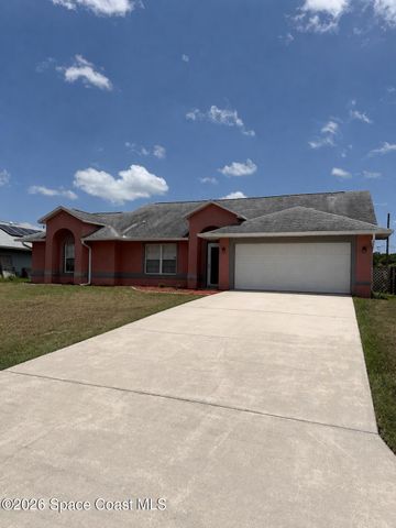 1660 Wake Forest Road NW, Palm Bay, FL 32907