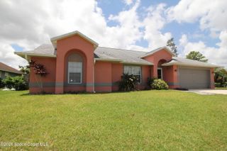 1660 Wake Forest Road NW, Palm Bay, FL 32907