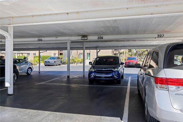 1540 GLEN OAKS DRIVE E B326, Sarasota, FL 34232