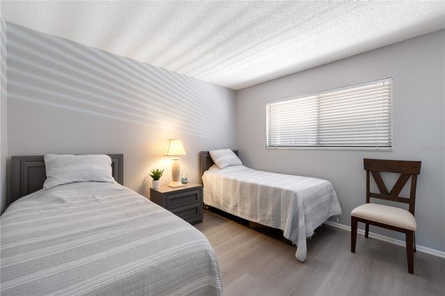 1540 GLEN OAKS DRIVE E B326, Sarasota, FL 34232