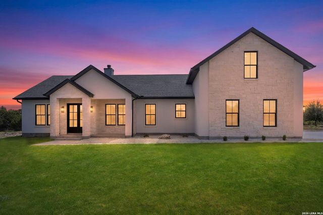 731 Highland Meadows, Bandera, TX 78003
