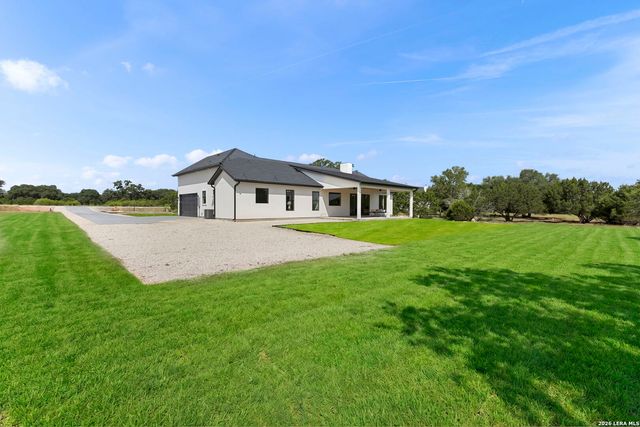 731 Highland Meadows, Bandera, TX 78003