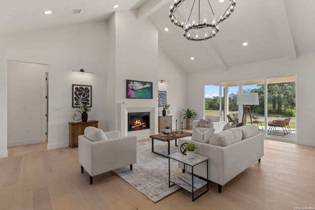 731 Highland Meadows, Bandera, TX 78003