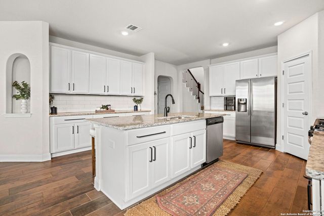 22014 Santa Elena Cyn, San Antonio, TX 78258