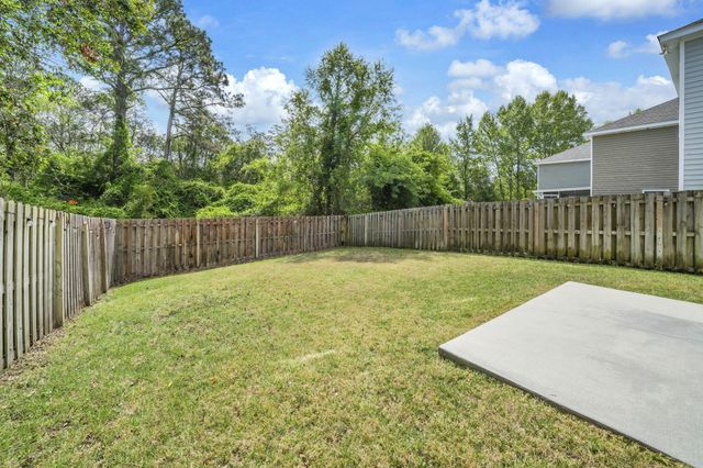 48 Avery Drive, Valparaiso, FL 32580