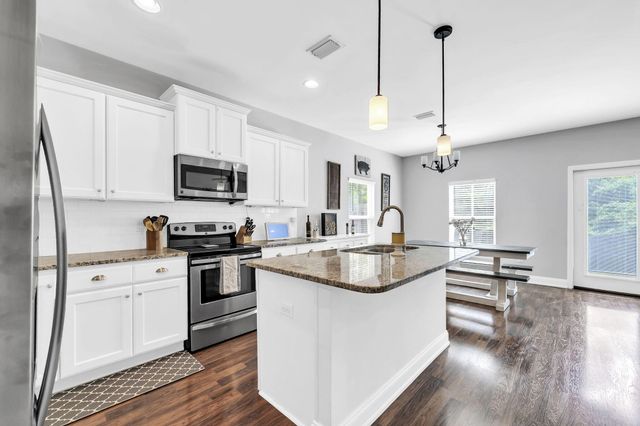 48 Avery Drive, Valparaiso, FL 32580