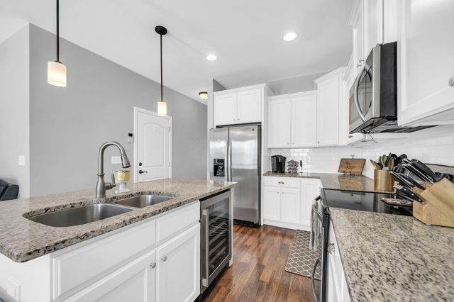 48 Avery Drive, Valparaiso, FL 32580