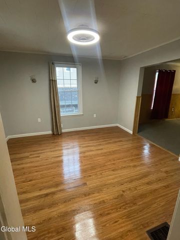 72 Park Street, Gloversville, NY 12078