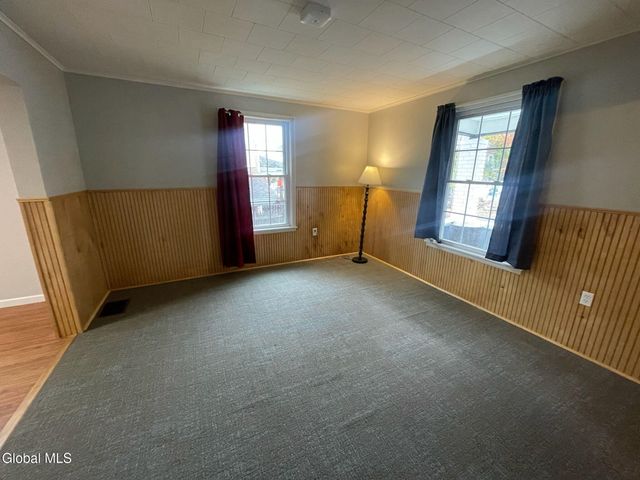 72 Park Street, Gloversville, NY 12078