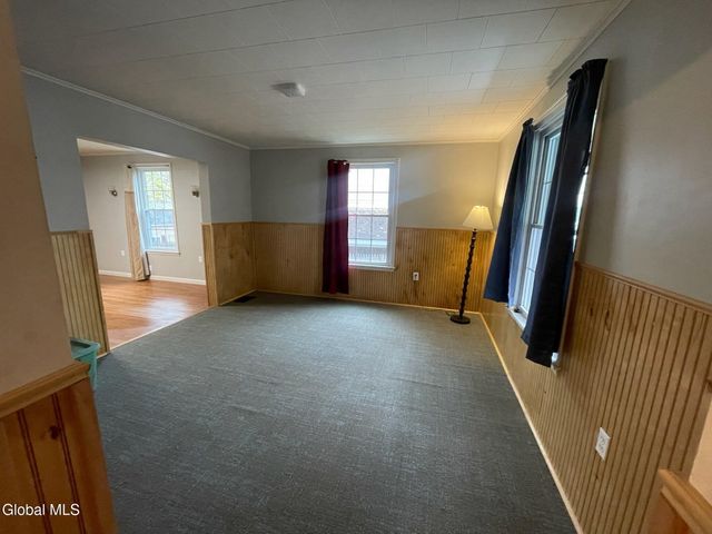 72 Park Street, Gloversville, NY 12078