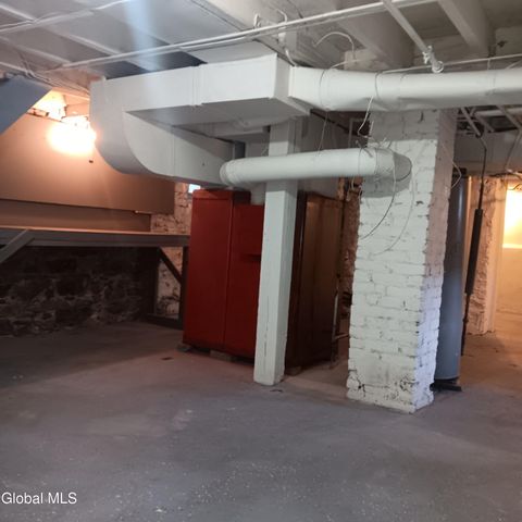 72 Park Street, Gloversville, NY 12078