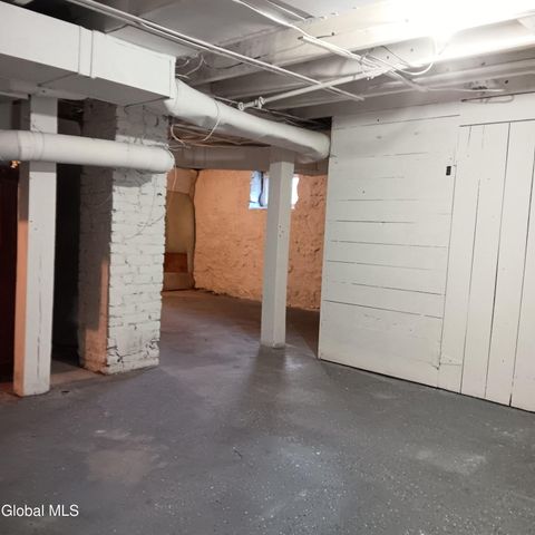 72 Park Street, Gloversville, NY 12078