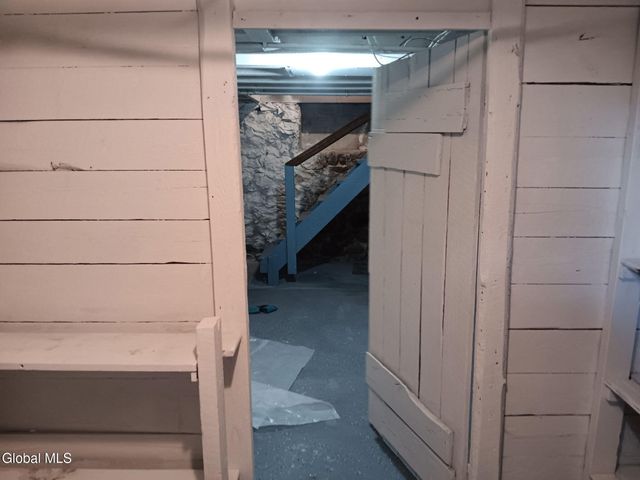 72 Park Street, Gloversville, NY 12078