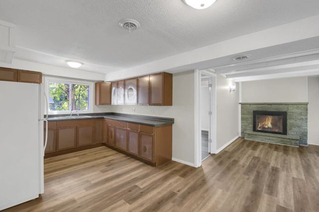 237 Cedar Lake Road N, Minneapolis, MN 55405