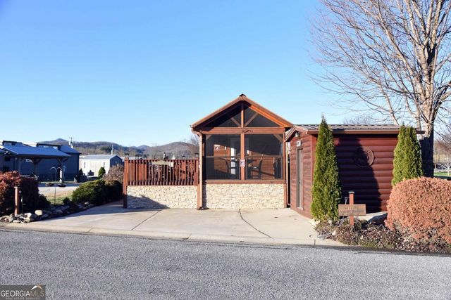 52 Foggy Mountain Road, Blairsville, GA 30512