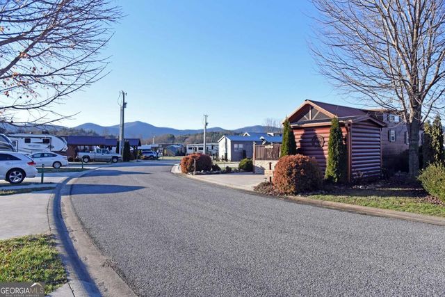 52 Foggy Mountain Road, Blairsville, GA 30512