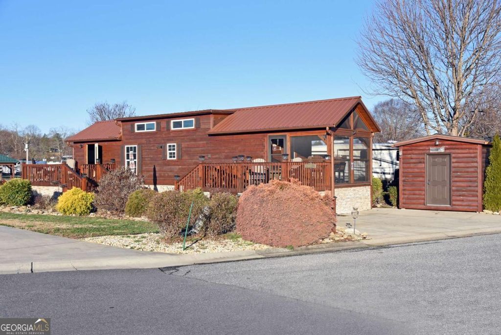 52 Foggy Mountain Road, Blairsville, GA 30512