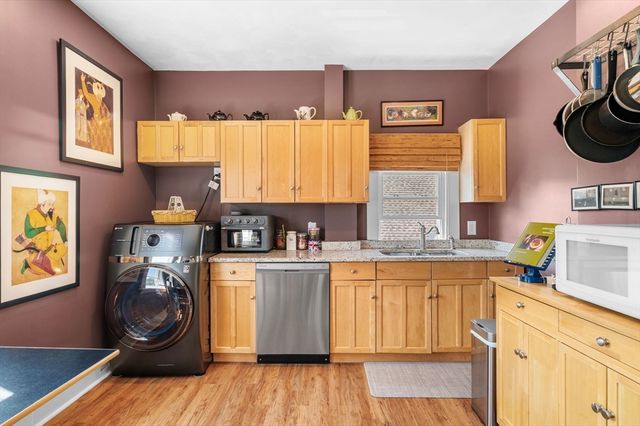 55 Ocean Ave 3, Salem, MA 01970