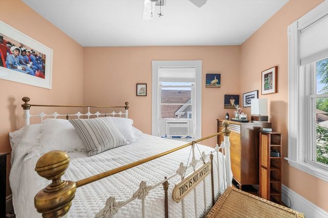 55 Ocean Ave 3, Salem, MA 01970