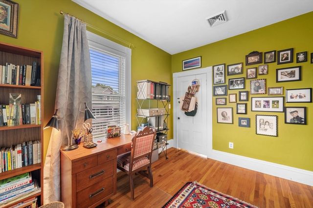 55 Ocean Ave 3, Salem, MA 01970