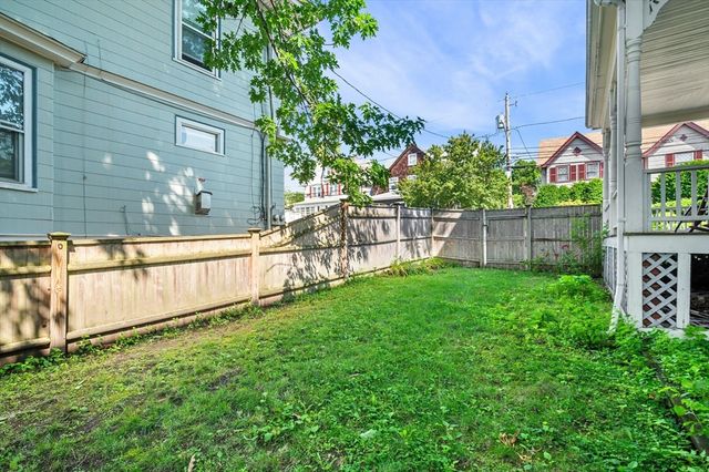 55 Ocean Ave 3, Salem, MA 01970