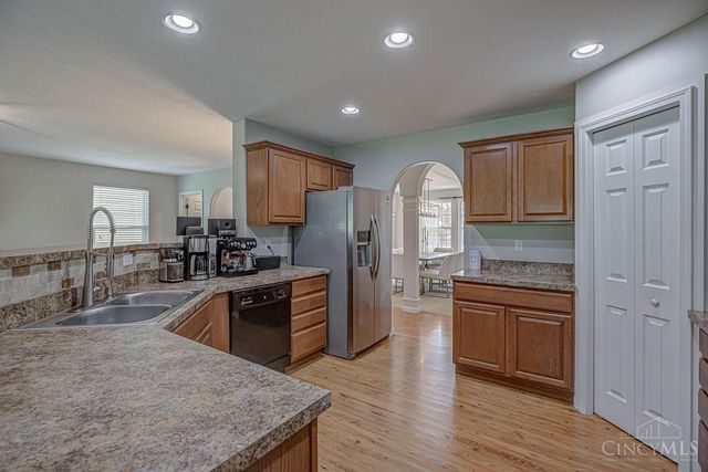 1942 Chase Avenue, Cincinnati, OH 45223