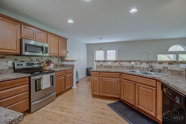 1942 Chase Avenue, Cincinnati, OH 45223