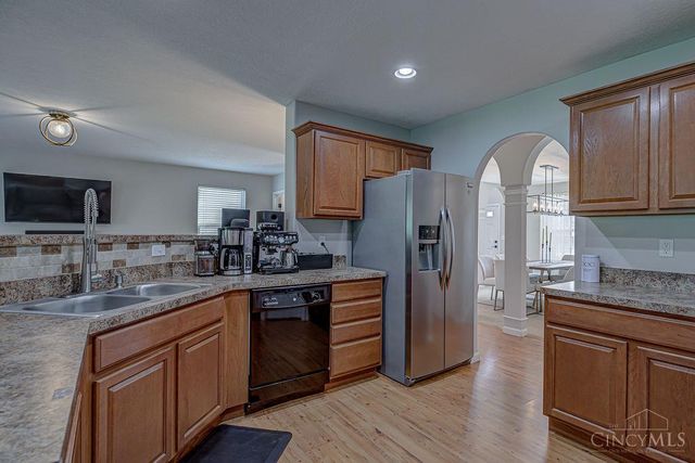 1942 Chase Avenue, Cincinnati, OH 45223