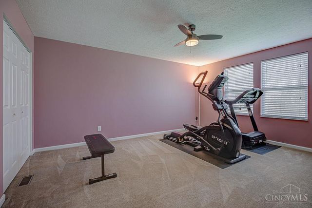 1942 Chase Avenue, Cincinnati, OH 45223